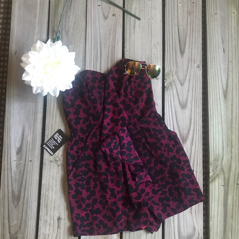 NWT-Express leopard animal print strapless Romper